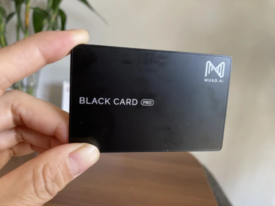 Carte de fidélité de promotion de carte en métal de haute qualité Carte-clé RFID noire pour le contrôle d'accès