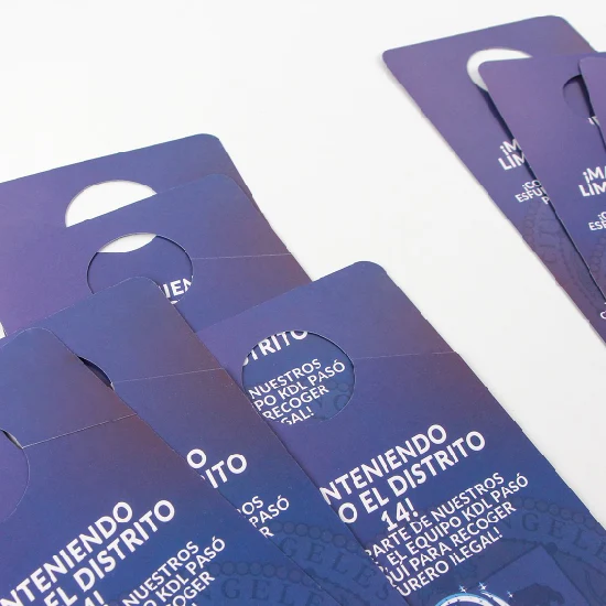Carte d'emballage d'huile personnalisée directe d'usine imprimant des permis de stationnement d'étiquette volante en PVC en plastique